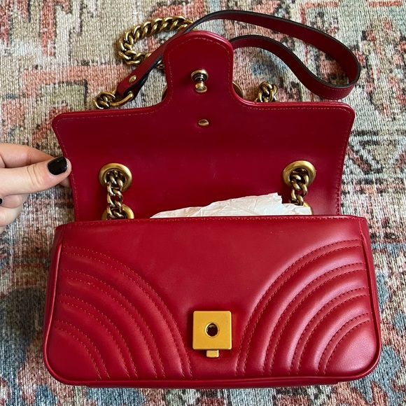 Gucci Marmont Matelassé Mini Bag - Picture 9 of 14